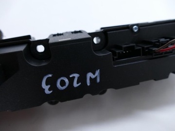 MERCEDES C W203 FACELIFT SPÍNAČ VÝSTRÁŽNÝCH PANEL 07R