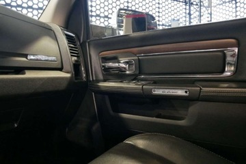 Dodge Ram IV 5.7 V8 390KM 2017 Dodge RAM Laramie1500V8HEMI5.7 Hak 390KM 4x4 Szyberdach Wentyl Alpine Navi, zdjęcie 23