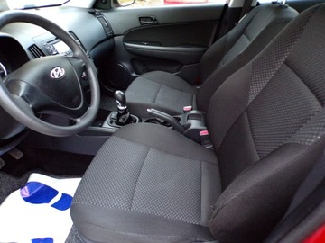 Hyundai i30 I CW Facelifting 1.4 DOHC 109KM 2010 Hyundai i30 Klimatyzacja / Gwarancja / 1.4 / 109KM, zdjęcie 17