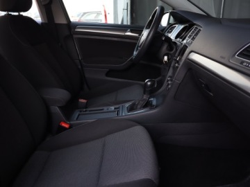 Volkswagen Golf VII Variant 1.6 TDI CR DPF BlueMotion Technology 105KM 2014 VW Golf 1.6 TDI, Salon Polska, Automat, Xenon, zdjęcie 8