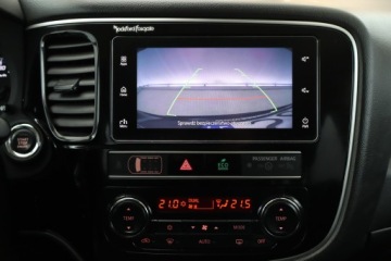 Mitsubishi Outlander III SUV Facelifting 2017 2.0 150KM 2018 Mitsubishi Outlander 2.0, Salon Polska, zdjęcie 17