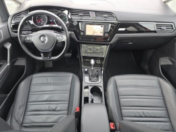 Volkswagen Touran III 1.4 TSI 150KM 2016 Volkswagen Touran HIGHLINE 1.4TSI 150KM Automat 7-, zdjęcie 8