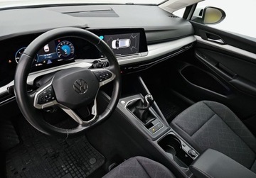 Volkswagen Golf VIII Variant 2.0 TDI 115KM 2023 Volkswagen Golf Variant 2.0 TDI 115KM 1WL SalonPL Czujniki Grupa Adamowscy, zdjęcie 4