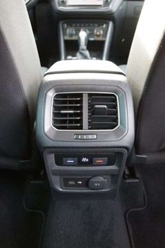 Volkswagen Tiguan I SUV Facelifting 2.0 TDI BlueMotion Technology 150KM 2016 Volkswagen Tiguan 2.0 TDI CR 150 KM, 4x4, Navi, Kamera360, Virtual, Panora, zdjęcie 29