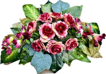 БОЛЬШОЙ КУЧ искусственных цветов для могилы на кладбище