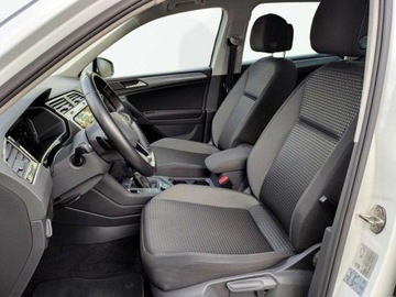 Volkswagen Tiguan II SUV Facelifting 2.0 TDI 150KM 2022 Volkswagen Tiguan Salon PL DSG 4motion Faktura Vat Kamera 360el.klapa, zdjęcie 9