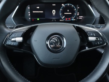 Skoda Octavia III Kombi Facelifting 2.0 TDI 150KM 2020 Skoda Octavia 2.0 TDI, Salon Polska, zdjęcie 17