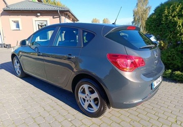 Opel Astra J GTC 1.4 100KM 2014 Opel Astra J 1.4 Sprowadzona, zdjęcie 2