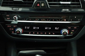 BMW Seria 5 G30-G31 Touring 518d 150KM 2018 BMW 5 518d, Salon Polska, Serwis ASO, Automat, zdjęcie 12