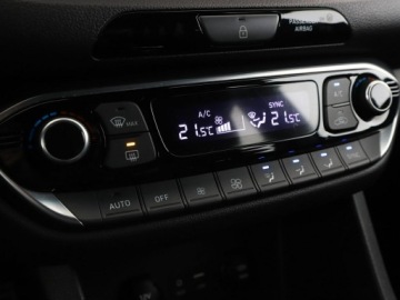 Hyundai 2018 Hyundai i30 navi klima auto grzane fotele kamera i, zdjęcie 26