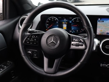 Mercedes GLB SUV 2.0 180d 116KM 2021 Mercedes GLB GLB 180 d, Salon Polska, zdjęcie 15