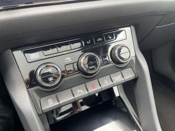 Skoda Kodiaq I SUV Facelifting 1.5 TSI 150KM 2023 Skoda Kodiaq TSI 2X4 150KM Sportline 7 os 1.5 Benzyna 150KM, zdjęcie 17