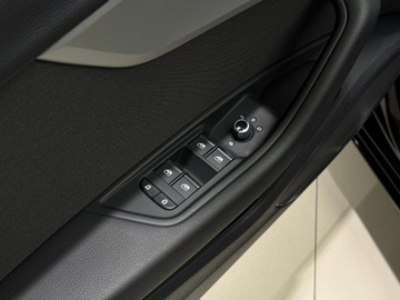 Audi A4 B9 Limousine Facelifting 2.0 35 TFSI 150KM 2023 Audi A4 S Line / 1 właściciel / Salon Polska / FV, zdjęcie 19