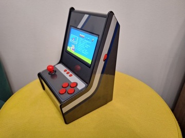 ОПИСАНИЕ РЕТРО МИНИ-КОНСОЛИ 300 ИГР!!