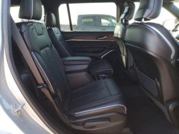 Jeep Grand Cherokee V 2023 Jeep Grand Cherokee L Summit, 2023r., 4x4, 3.6L 3.6 Benzyna 293KM, zdjęcie 9