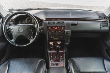 Mercedes Klasa E W210 Sedan 2.8 204KM 2001 MERCEDES-BENZ W210 E280 ELEGANCE | 2001 | 2.8 Benzyna | 83 000 km, zdjęcie 7