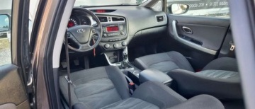 Kia Ceed II Kombi 1.6 CRDi 128KM 2013 Kia Ceed 1.6 128 KM bezwypadkowa zarejestrowana oryginalny przebieg 1.6, zdjęcie 15