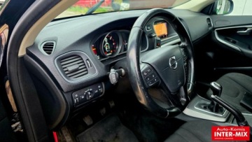 Volvo V40 II Hatchback Facelifting 2.0 D2 120KM 2017 Volvo V40 2,0 diesel 2.0 Diesel 120KM, zdjęcie 23