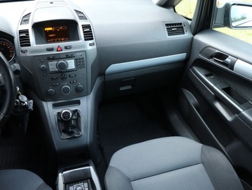 Opel Zafira B 1.8 ECOTEC 140KM 2006 Opel Zafira 1.8, 7 miejsc, Klima, Klimatronic, zdjęcie 7