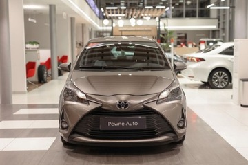 Toyota Yaris III Hatchback 5d Facelifting 2017 1.5 Dual VVT-iE 111KM 2020 Toyota Yaris 1.5 Premium 1.5 Benzyna 111KM, zdjęcie 1