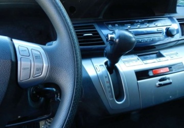 Honda FR-V 1.8i-VTEC 140KM 2007 Honda FR-V 1,8 Bez rdzy AUTOMAT 6osob 1.8 Benzyna 140KM, zdjęcie 20