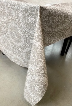 СКАТЕРТЬ, КЛЕЕНКА МЕТРОВАЯ ТОЛЩИНА, СЕРАЯ И БЕЛАЯ, КОЛЕСА