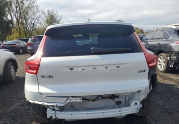 Volvo XC40 Crossover Facelifting 1.5 T2 129KM 2024 Volvo XC 40 Auta z USA - Zapytaj o wiecej ofert 1.5 Benzyna 129KM, zdjęcie 12