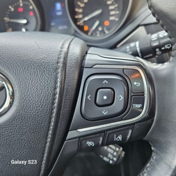 Toyota Avensis III Wagon Facelifting 2015 2.0 D-4D 143KM 2016 Toyota Avensis Kamera CofaniaNawigacjaAluminiowe FelgiSkorzana TapicerkaGw, zdjęcie 32