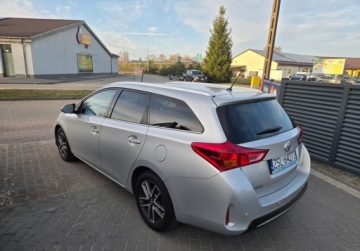 Toyota Auris II Touring Sports Facelifting 1.6 Valvematic 132KM 2015 Toyota Auris Zarejestrowany, ubezpieczony. Zapraszamy. 1.6 Benzyna 132KM, zdjęcie 12