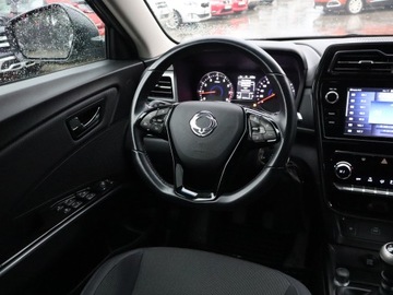  SsangYong Tivoli 1.5 T-GDI, Salon Polska, zdjęcie 6