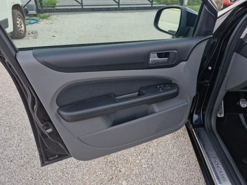 Ford Focus II Kombi 1.6 Duratec 100KM 2010 Ford Focus Lift Sliczny czarny 1.6 benzyna 213 tys km bezwypadkowy z Niemi, zdjęcie 14