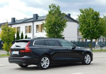Volvo V60 II  2022 Volvo V60 z Gwarancja Fotele Podgrzewane Kamera 2.0 Diesel 197KM, zdjęcie 6