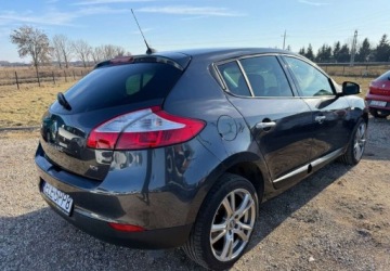 Renault Megane III Hatchback Facelifting 1.4 TCe 130KM 2013 Renault Megane Renault Megane 1.4 16V TCE Bose Edition 1.4 Benzyna 130KM, zdjęcie 2