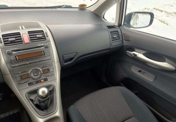 Toyota Auris I Hatchback 1.4 i 16V VVT-i 97KM 2007 Toyota Auris Toyota Auris 1.4 VVT-i 1.4 Benzyna 97KM, zdjęcie 33