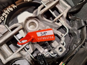 VOLANT 484009416R RENAULT TRAFIC III VIVARO B TALENTO 14-