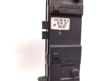 CHRYSLER CROSSFIRE PŘEPÍNAČE PŘEDEHŘÁNÍ SEDADLA 2005 COUPE 2/3DR 3.2