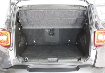 Jeep Renegade SUV Facelifting 1.3 GSE T4 Turbo 150KM 2019 Jeep Renegade 1.3 GSE T4 Turbo Limited FWD SS aut 1.3 Benzyna 150KM, zdjęcie 17