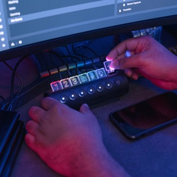 ИГРОВОЙ ХАБ ACTIVE USB 3.0 Streamplify CTRL 7 RGB