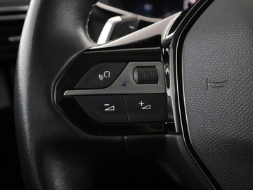 Peugeot 2008 II SUV 1.2 PureTech 130KM 2020 Peugeot 2008 Allure automat virtual kamera, zdjęcie 31