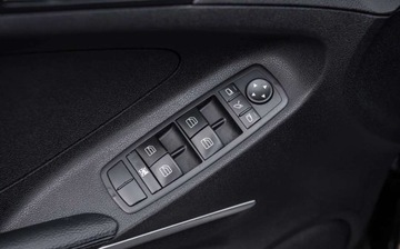 Mercedes Klasa M W164 Off-roader 3.0 V6 (320 CDI) 224KM 2006 Mercedes-Benz ML 3.0D 224KM 4matic Sport Pakiet Skora Navi Camera Alu PDc, zdjęcie 15