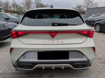 Cupra Leon II 2025 CUPRA Leon 1.5 eTSI mHEV DSG Hatchback 150KM 2025, zdjęcie 4