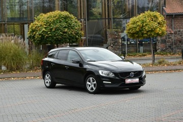 Volvo V60 I Kombi Facelifting 2.0 D2 DRIVE-E 120KM 2015 Volvo V60 2.0d 120KM Manual 2015r. LED NAVi TEMPOM, zdjęcie 7