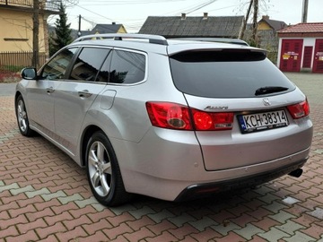 Honda Accord VIII Kombi 2.0 VTEC 156KM 2012 Honda Accord KlimaTronik, Grzane Fotele, el., zdjęcie 4