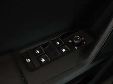 Seat Leon III Hatchback Facelifting 1.5 EcoTSI 150KM 2020 Seat Leon FR automat virtual mHEV navi kamera ACC, zdjęcie 33