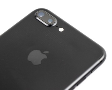 Смартфон Apple iPhone 7 Plus