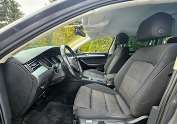 Volkswagen Passat B8 Variant 2.0 TDI BlueMotion SCR 150KM 2017 Volkswagen Passat Automat, Niski przebieg,ze Szwajcarii, Polecam 2.0 Diesel, zdjęcie 7