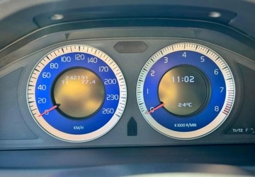 Volvo V70 III Kombi 2.5 T 231KM 2010 Volvo V70 2.5T 231KM Rdesing Skory BiXenon PDC Summum climatronic 2.5, zdjęcie 22