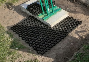 СЕТКА ГАЗОННАЯ ПАРКОВОЧНАЯ GEOCRAT 600x400 h30 x 10 шт.