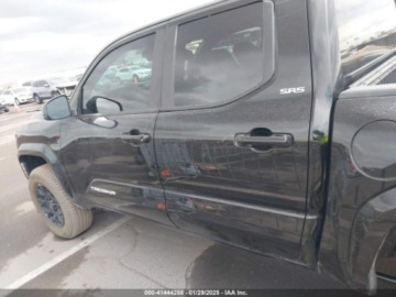 Toyota Tacoma II 2024 Toyota Tacoma 2024r., SR5, od ubezpieczalni 2.4 Benzyna 278KM, zdjęcie 3