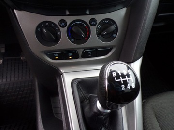 Ford Focus III Hatchback 5d 1.6 Duratorq TDCi DPF 115KM 2011 FORD FOCUS 1.6 TDCI Z NIEMIEC, zdjęcie 12